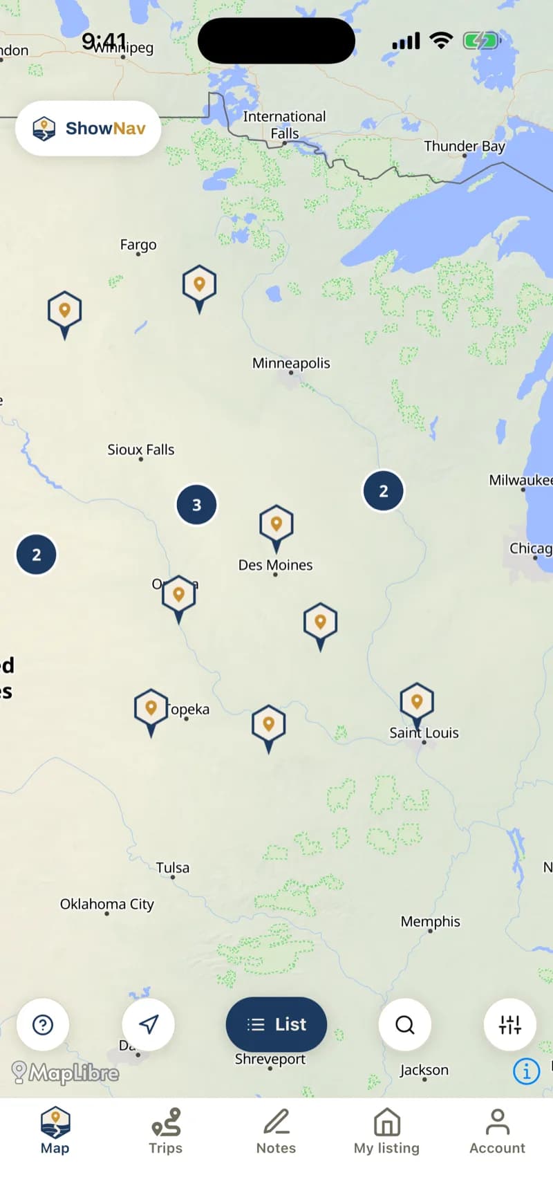 The ShowNav map showing tan seller pins and navy cluster counts spread across the Midwest, from Fargo down to Tulsa.